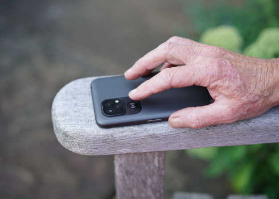 Doro 8100 PLUS facilité d'utilisation et rechargement